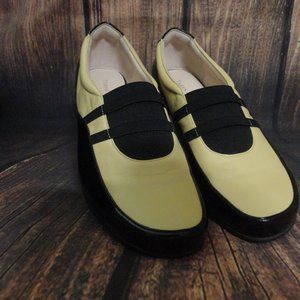 Women's TARYN ROSE LEATHER TEETA LOAFERS SHOES FLATS Sz 9M